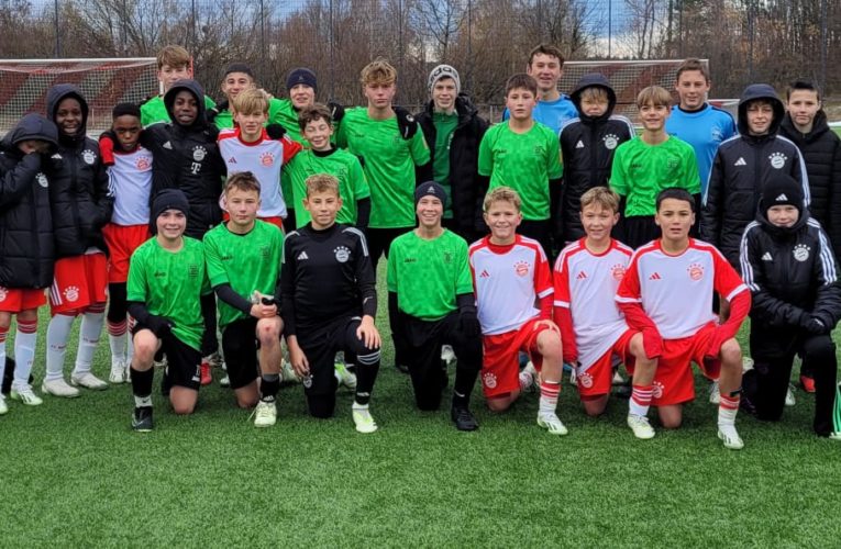 Testspiel der SpVgg GW U13 gegen den FC Bayern München